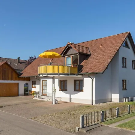 2 Baur Nr 1 Apartman *